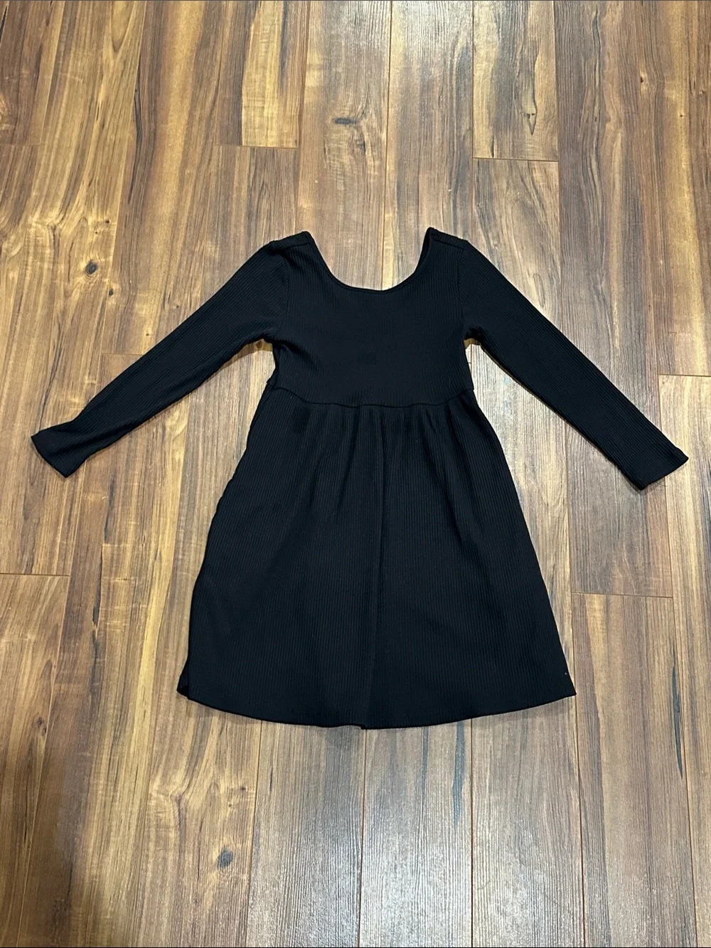 Old Navy Black Long-Sleeve Scoop Neck Knit Dress